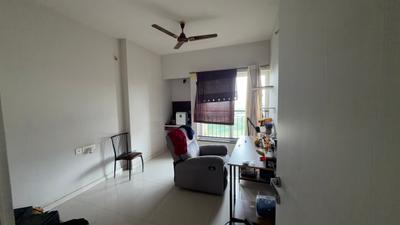 Bedroom Image of 1105 Sq.ft 2 BHK Apartment / Flat for sale in Rustomjee Azziano Wing G, Thane West Thane for Rs. 17000000