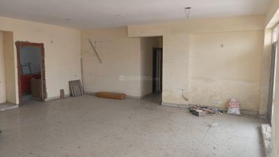 Living Room Image of 4580 Sq.ft 4.5 BHK Penthouse for sale in Cosmos Golden Heights, Crossings Republik Ghaziabad for Rs. 17900000
