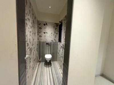 Bathroom Image of 800 Sq.ft 2 BHK Apartment / Flat for sale in Kalyan West Kalyan for Rs. 4200000
