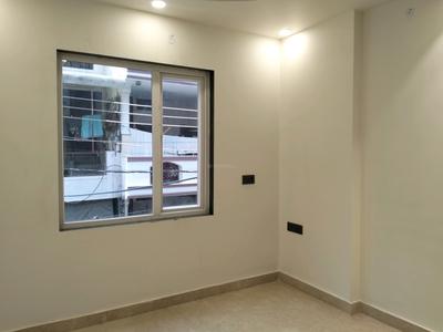 Bedroom Image of 950 Sq.ft 3 BHK Builder Floor for sale in Shalimar Bagh New Delhi for Rs. 19000000