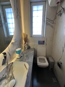 Bathroom Image of 1600 Sq.ft 3 BHK Apartment / Flat for sale in Nehru Apartments, Kalkaji New Delhi for Rs. 45000000