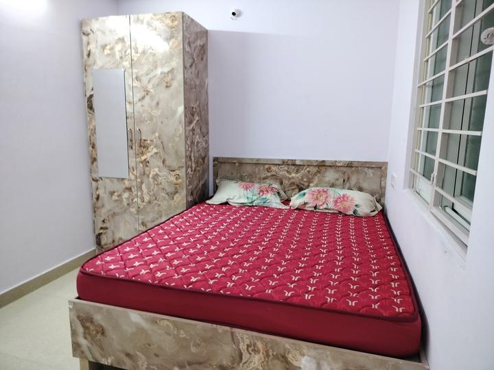 Awwal Stay 073 Bedroom 1