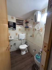 Bathroom Image of 2700 Sq.ft 6 BHK Independent House for sale in South Bopal Ahmedabad for Rs. 22000000