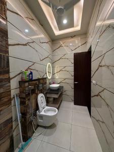 Bathroom Image of 1500 Sq.ft 3 BHK Builder Floor for rent in Krishna Colony Bhiwani for Rs. 22000