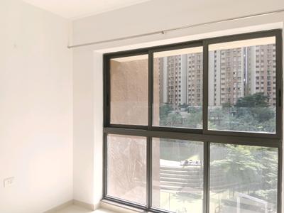 Bedroom Image of 1000 Sq.ft 2.5 BHK Apartment / Flat for rent in Lodha Splendora, Kasarvadavali Thane for Rs. 32000