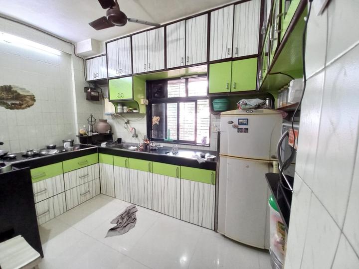 Shantivan Nr rashtriya udyan metro station Borivali East Kitchen 1