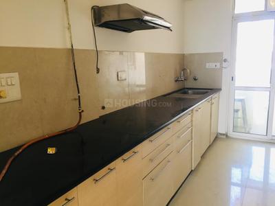 Kitchen Image of 1294 Sq.ft 3 BHK Apartment / Flat for sale in Hiranandani Meadows, Thane West Thane for Rs. 26000000