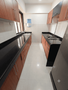 Kitchen Image of 700 Sq.ft 2 BHK Apartment / Flat for sale in Andheri West Mumbai for Rs. 21499999