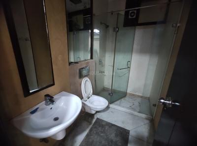 Bathroom Image of 2485 Sq.ft 3 BHK Builder Floor for rent in Shakti Nagar New Delhi for Rs. 85500