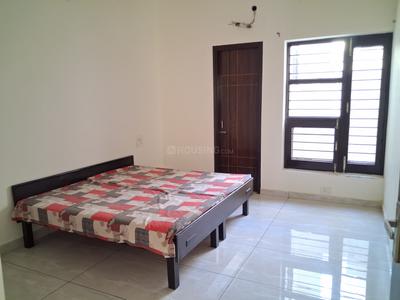 Bedroom Image of 1125 Sq.ft 2 BHK Builder Floor for rent in Model Town Bathinda for Rs. 15000