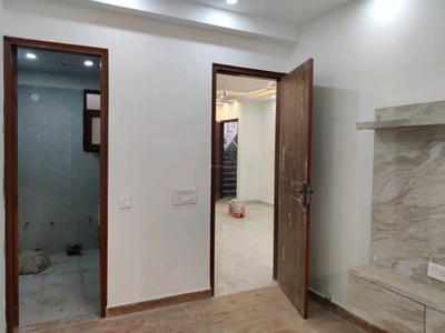 Bedroom Image of 1250 Sq.ft 3 BHK Apartment / Flat for sale in Lal Kuan Ghaziabad for Rs. 6065000