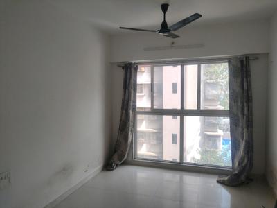 Living Room Image of 950 Sq.ft 2 BHK Apartment / Flat for rent in Hiranandani Castle Rock, Powai Mumbai for Rs. 120000