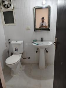 Bathroom Image of 1945 Sq.ft 3.5 BHK Apartment / Flat for sale in Supertech Cape Town, Sector 74 Noida for Rs. 25000000