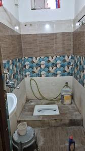 Bathroom Image of 550 Sq.ft 1 BHK Independent House for rent in Ramachandra Puram Sangareddy for Rs. 11000