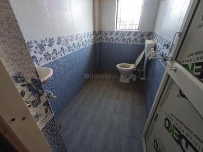 Bathroom Image of 500 Sq.ft 1 BHK Apartment / Flat for rent in Sector 71 Faridabad for Rs. 8000