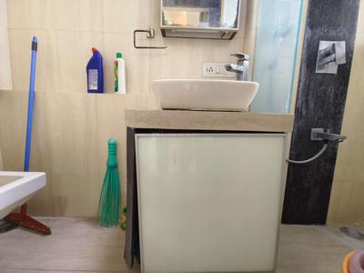 Image of 1000 Sq.ft 2 BHK Apartment / Flat for sale in Malad West, Mumbai for Rs. 22500000