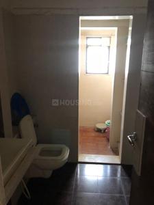 Bathroom Image of 1680 Sq.ft 3 BHK Apartment / Flat for sale in Heena Gokul Silvermist, Santacruz West Mumbai for Rs. 87000000