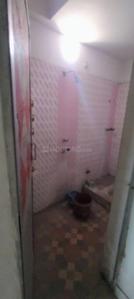 Bathroom Image of 800 Sq.ft 1 BHK Apartment / Flat for rent in Samanpura Patna for Rs. 8500