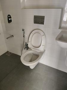 Common Bathroom Image of 776 Sq.ft 2 BHK Apartment / Flat for sale in Rustomjee Bella by Rustomjee Builders, Bhandup West Mumbai for Rs. 15700000