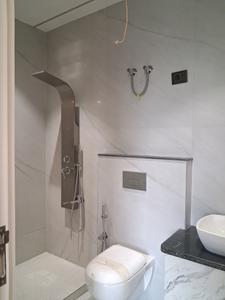 Common Bathroom Image of 1200 Sq.ft 3 BHK Builder Floor for sale in Paschim Vihar New Delhi for Rs. 27000000