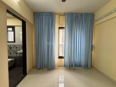 Bedroom Image of 700 Sq.ft 2 BHK Apartment / Flat for rent in Parleshwar Aangan, Vile Parle East Mumbai for Rs. 80000