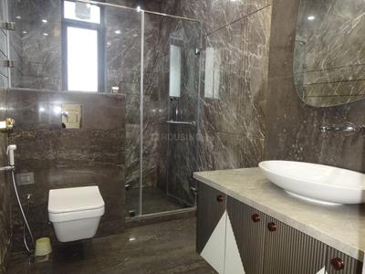 Bathroom Image of 3400 Sq.ft 4 BHK Builder Floor for sale in South Extension II New Delhi for Rs. 170000000