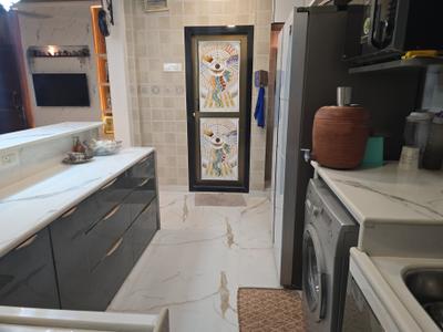 Kitchen Image of 811 Sq.ft 2 BHK Apartment / Flat for sale in Golden Arcade, Sion Mumbai for Rs. 18000000