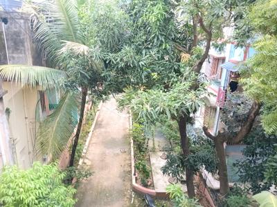 Bedroom One Image of 1200 Sq.ft 3 BHK Builder Floor for rent in Eastern Park, Santoshpur Kolkata for Rs. 22000