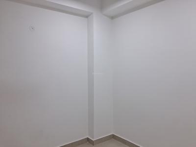 Bedroom Image of 1700 Sq.ft 3 BHK Apartment / Flat for sale in Sector 104 Noida for Rs. 6800000