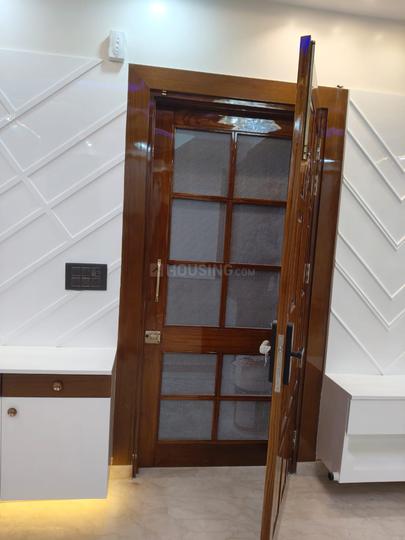 Niti Khand, Indirapuram Hall 1