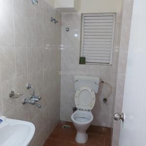 Bathroom Image of 900 Sq.ft 3 BHK Apartment / Flat for rent in Eden City Maheshtala, Maheshtala Kolkata for Rs. 15500