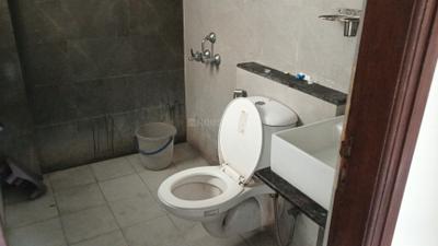 Bathroom Image of 500 Sq.ft 1 BHK Apartment / Flat for rent in Sushma Chandigarh Grande, Gazipur Zirakpur for Rs. 22000