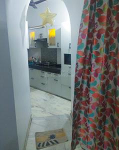 Kitchen Image of 1800 Sq.ft 3 BHK Builder Floor for sale in Sector 33 Faridabad for Rs. 11000000