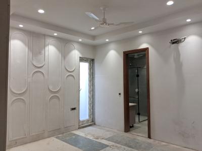Bedroom Image of 1800 Sq.ft 3 BHK Builder Floor for sale in Mansarover Garden New Delhi for Rs. 39000000