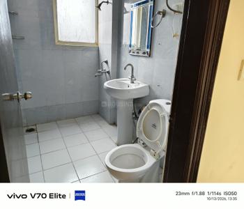 Bathroom Image of 1570 Sq.ft 3 BHK Apartment / Flat for rent in Premier Urban, Sector 14 Gurgaon for Rs. 48000