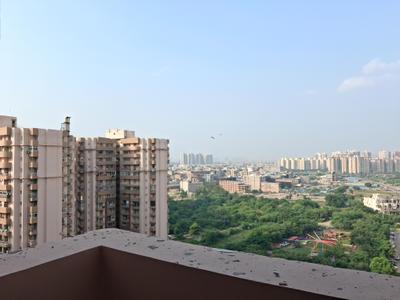 Bedroom Three Image of 1295 Sq.ft 3 BHK Apartment / Flat for sale in Supertech Cape Town, Sector 74 Noida for Rs. 14000000