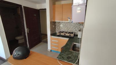 Kitchen Image of 535 Sq.ft 1 RK Apartment / Flat for rent in Supertech Czar Suites, Omicron I Greater Noida for Rs. 17000