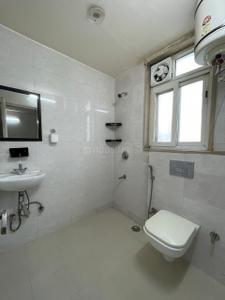 Bathroom Image of 1300 Sq.ft 2 BHK Builder Floor for rent in Sector 31 Gurgaon for Rs. 56000