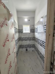 Bathroom Image of 926 Sq.ft 2 BHK Apartment / Flat for sale in Chinar Park Kolkata for Rs. 5100000