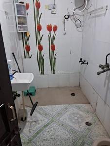 Bathroom Image of 1350 Sq.ft 3 BHK Independent House for sale in Mathura Cantonment Mathura for Rs. 16000000