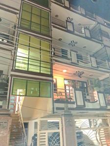 Building Image of 1200 Sq.ft 3 BHK Builder Floor for rent in Sector 49 Noida for Rs. 25000