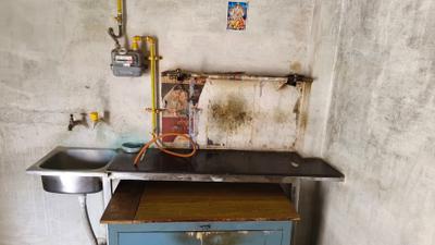 Kitchen Image of 1000 Sq.ft 2 BHK Independent House for rent in Dafi Varanasi for Rs. 7000