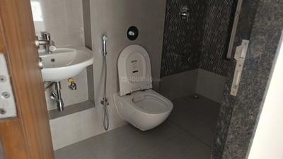 Image of 1000 Sq.ft 2 BHK Apartment / Flat for rent in K Raheja Sterling Tower 4, Mohammed Wadi, Pune for Rs. 32000