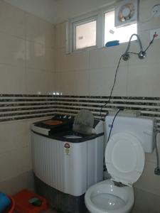 Common Bathroom Image of 1000 Sq.ft 2 BHK Apartment / Flat for sale in Shree Green Court, Sector 90 Gurgaon for Rs. 7000000