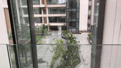 Balcony Image of 850 Sq.ft 2 BHK Apartment / Flat for sale in Arkade Aura, Santacruz West Mumbai for Rs. 50000000