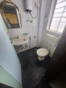 Bathroom Image of 755 Sq.ft 2 BHK Apartment / Flat for sale in Ajmera Yogi Hills, Mulund West Mumbai for Rs. 15000000