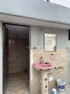 Bathroom Image of 1500 Sq.ft 1 BHK Apartment / Flat for rent in Green Field Colony Faridabad for Rs. 12000