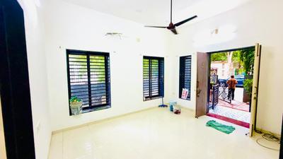 Bedroom Image of 1150 Sq.ft 2 BHK Villa for rent in Memnagar Ahmedabad for Rs. 45000