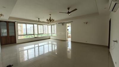 Hall Image of 2500 Sq.ft 3 BHK Apartment / Flat for sale in Jaypee The Kalypso Court, Sector 128 Noida for Rs. 42500000