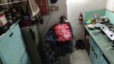 Kitchen Image of 1200 Sq.ft 1 BHK Apartment / Flat for rent in Khadia Ahmedabad for Rs. 25000